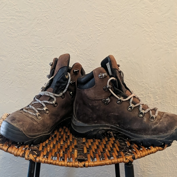 used hiking boots